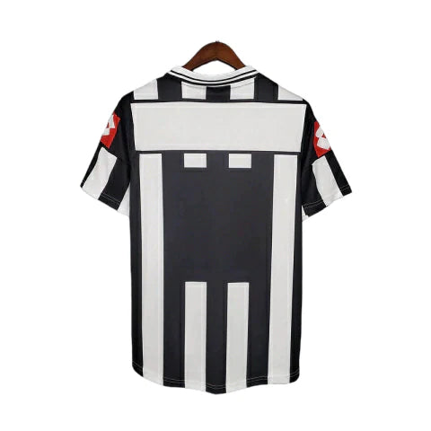 Camiseta Retro Juventus 2001/2002 - Primera Equipación