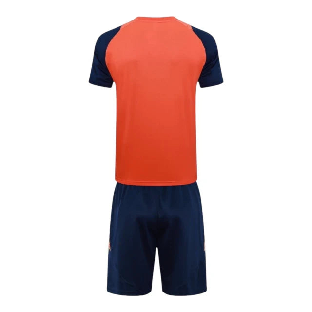 Conjunto Infantil Manchester United 24/25 (Azul/Naranja)