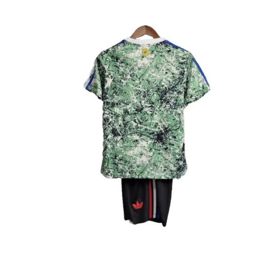 Conjunto Infantil Manchester United 24/25 (Negro/Blanco/Verde)