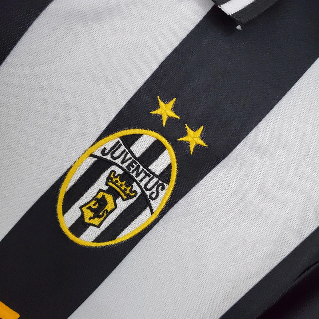 Retro Juventus 2001-2002 - Primera Equipación