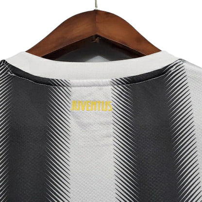 Camiseta Retro Juventus 2011/2012