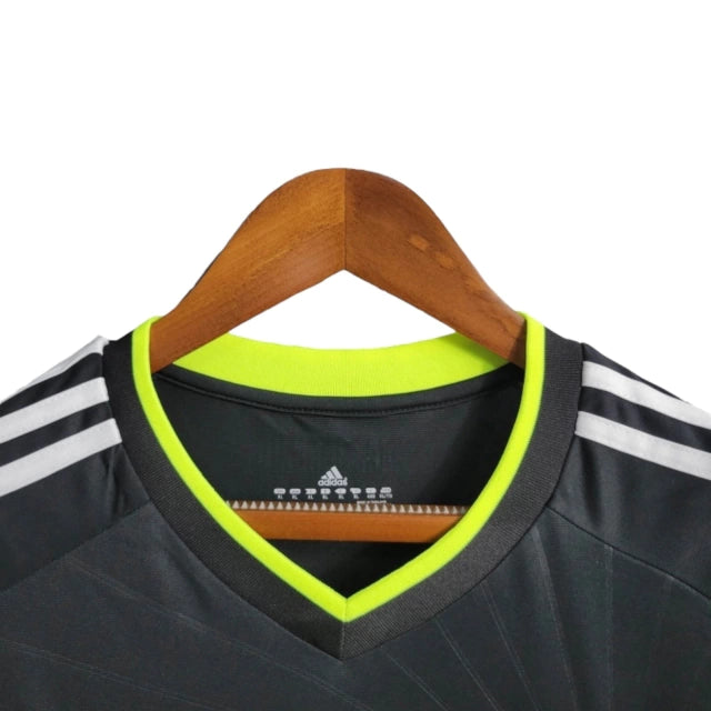 Retro Real Madrid 10-11 - Segunda Equipación