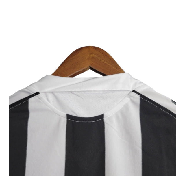 Retro Newcastle 04-06