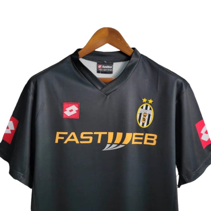 Retro Juventus 2001-2002 - Segunda Equipación